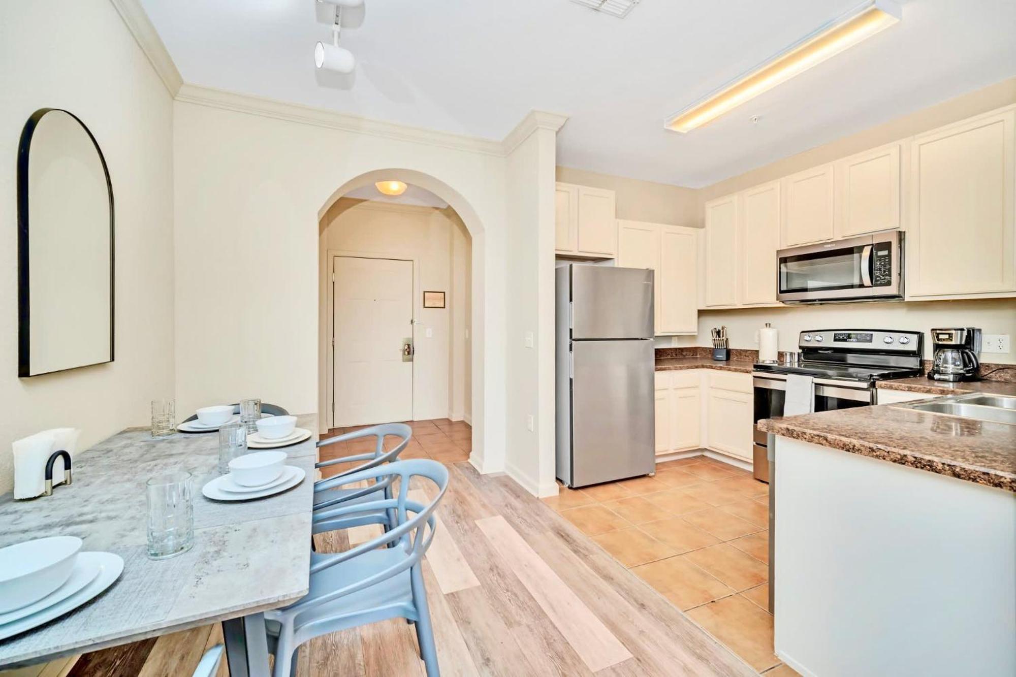 Stunning 2Br Condo With Hot Tub And Pool, Near Disney! Orlando Eksteriør bilde