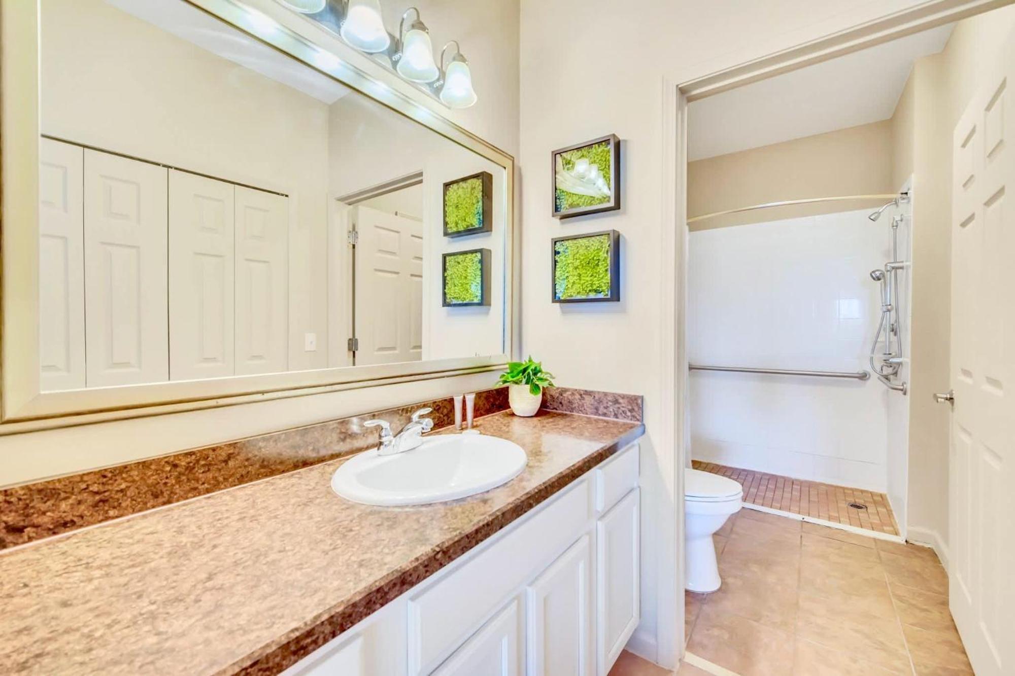 Stunning 2Br Condo With Hot Tub And Pool, Near Disney! Orlando Eksteriør bilde